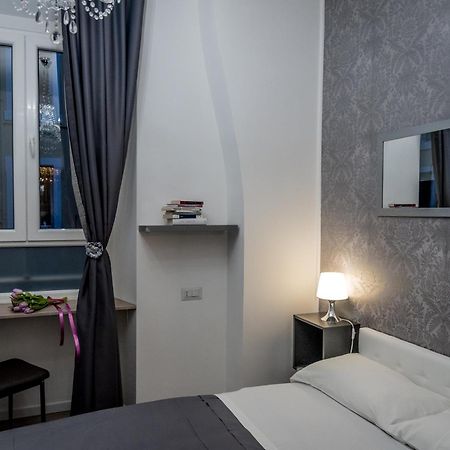 Inside Roma Rooms Exteriör bild