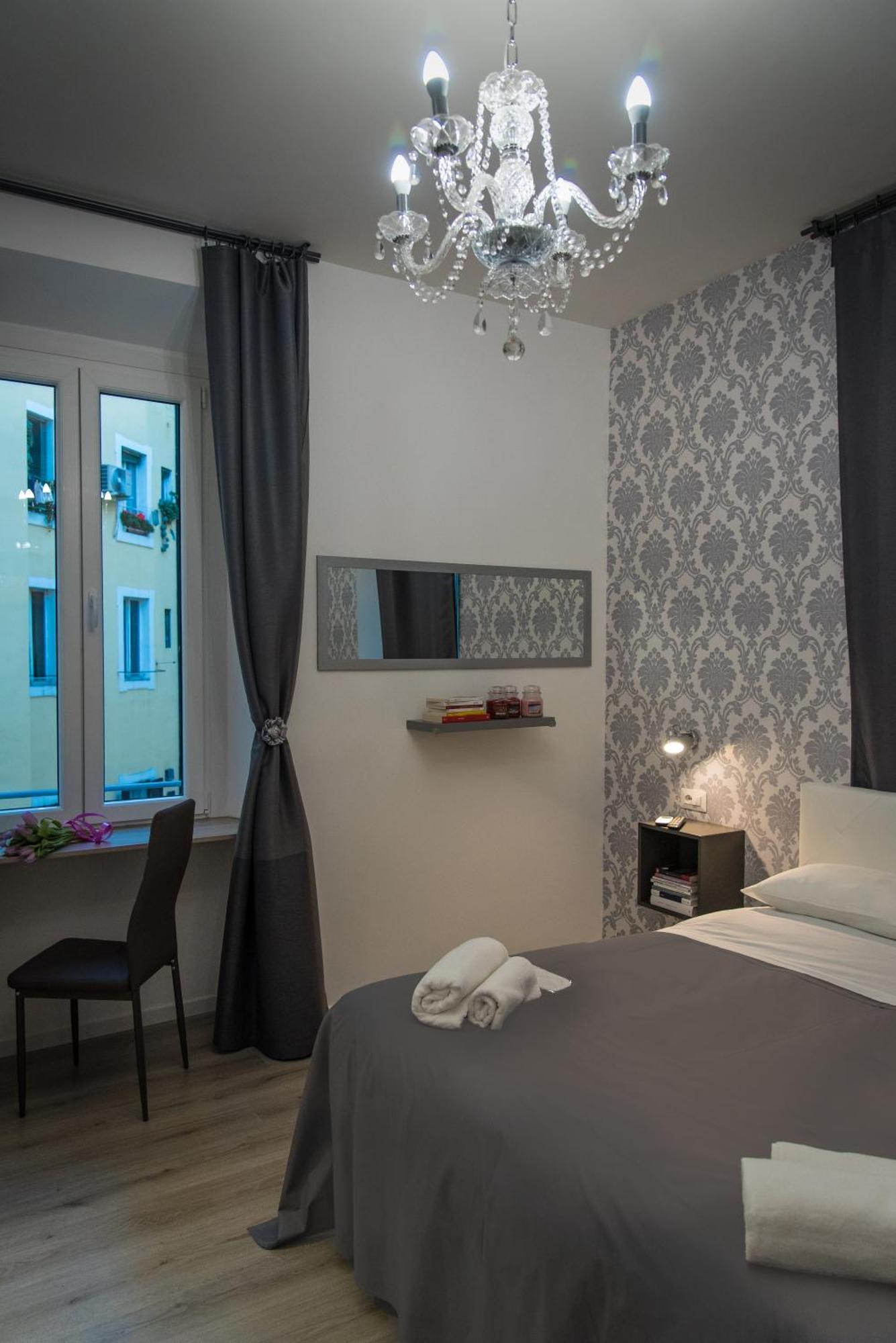 Inside Roma Rooms Exteriör bild